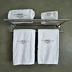 Authentic Hotel 2*
