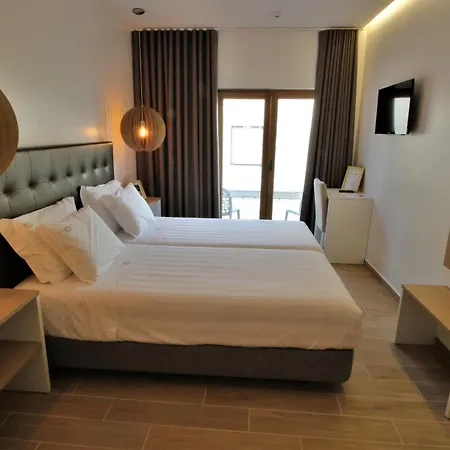 Authentic Hotell 2*