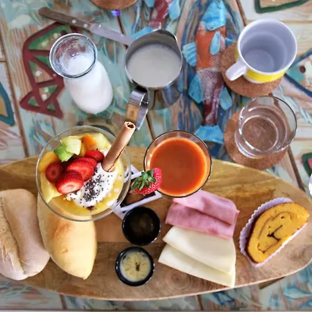 호텔 Authentic 타비라