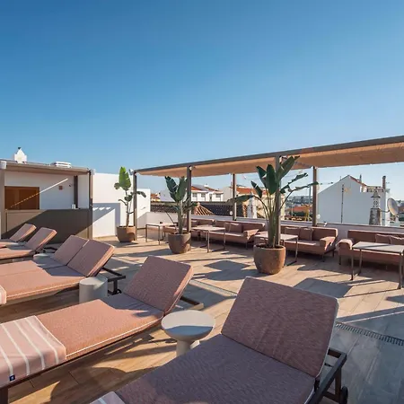 Authentic Hotell