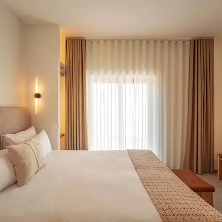 Hotell Authentic 2*