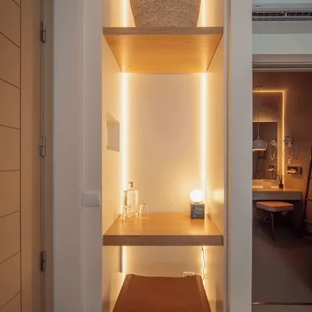Authentic Hotel 2*